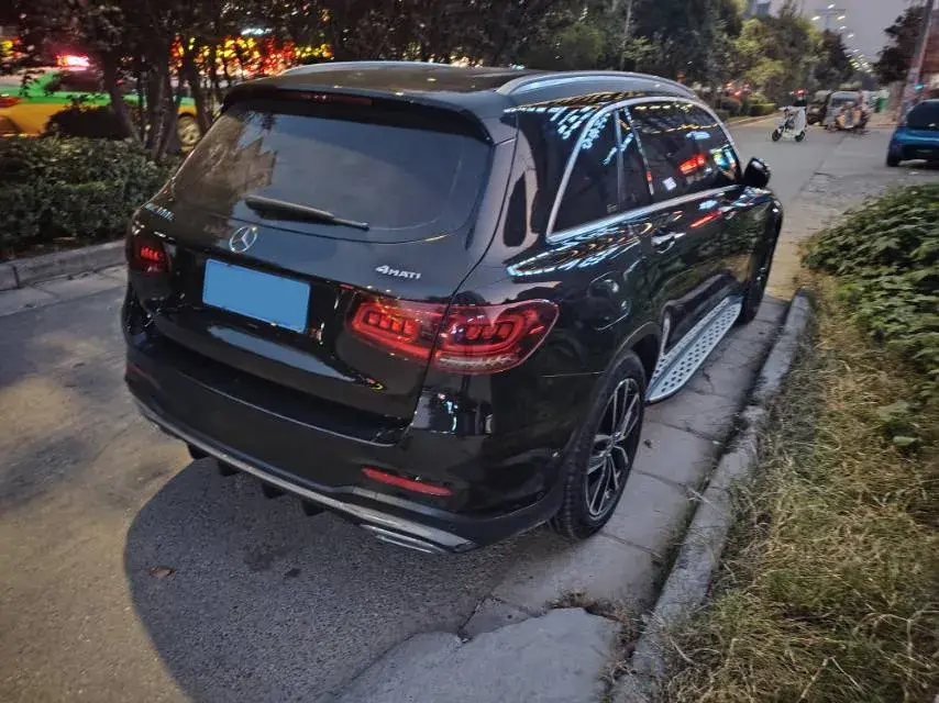 2020 MERCEDES-BENZ GLC thumbnail 3