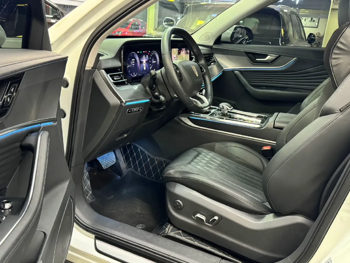 2023 HongQi HS5 2.0T 252HP L4 8AT,autocango,china used car exporter,china ev exporter,chinese used car exporter,chinese used ev exporter