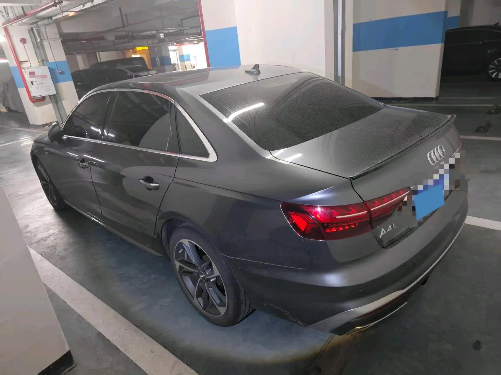 2020 AUDI A4L thumbnail 2