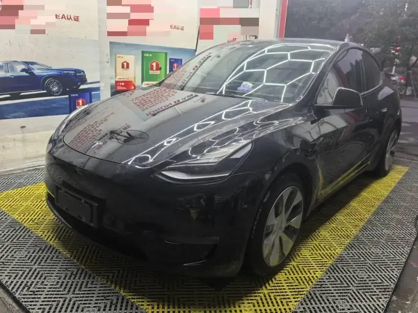 2021 TESLA MODEL view 1