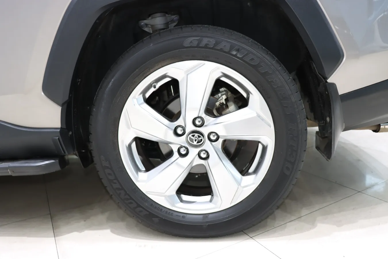 2020 Toyota RAV4 2.0L 171HP L4 CVT,autocango,china used car exporter,china ev exporter,chinese used car exporter,chinese used ev exporter