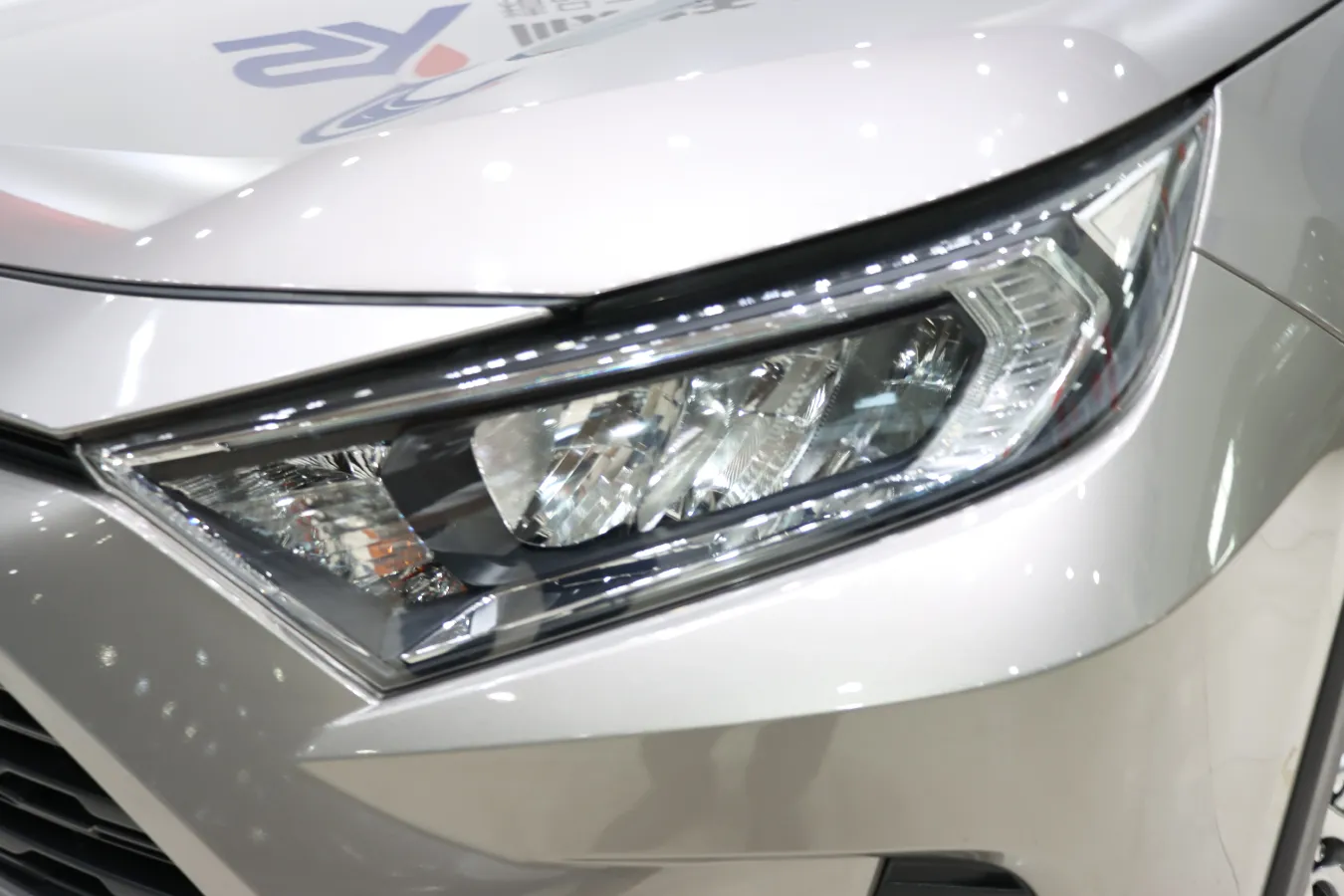 2020 Toyota RAV4 2.0L 171HP L4 CVT,autocango,china used car exporter,china ev exporter,chinese used car exporter,chinese used ev exporter