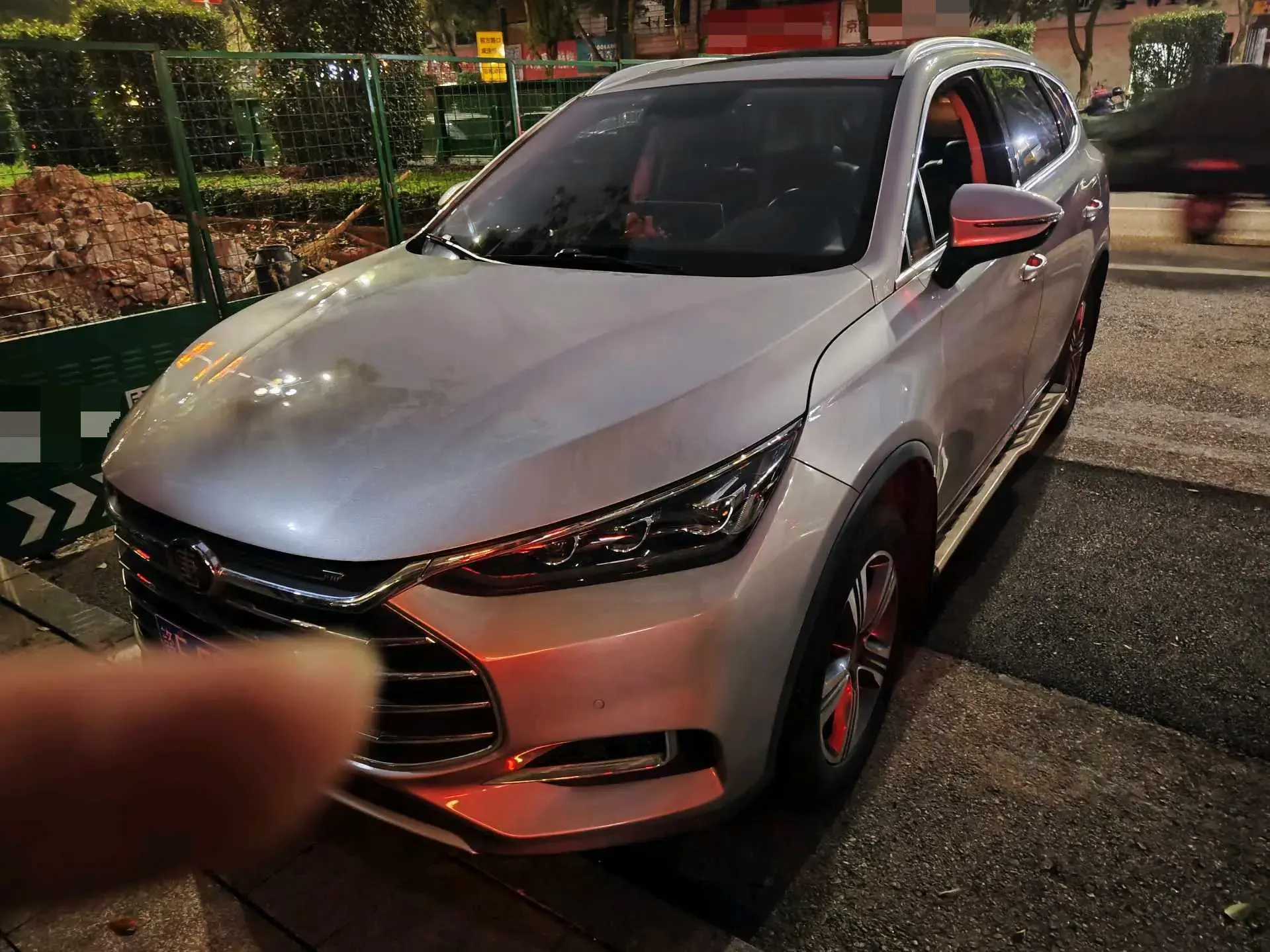 2018 BYD TANG view 1