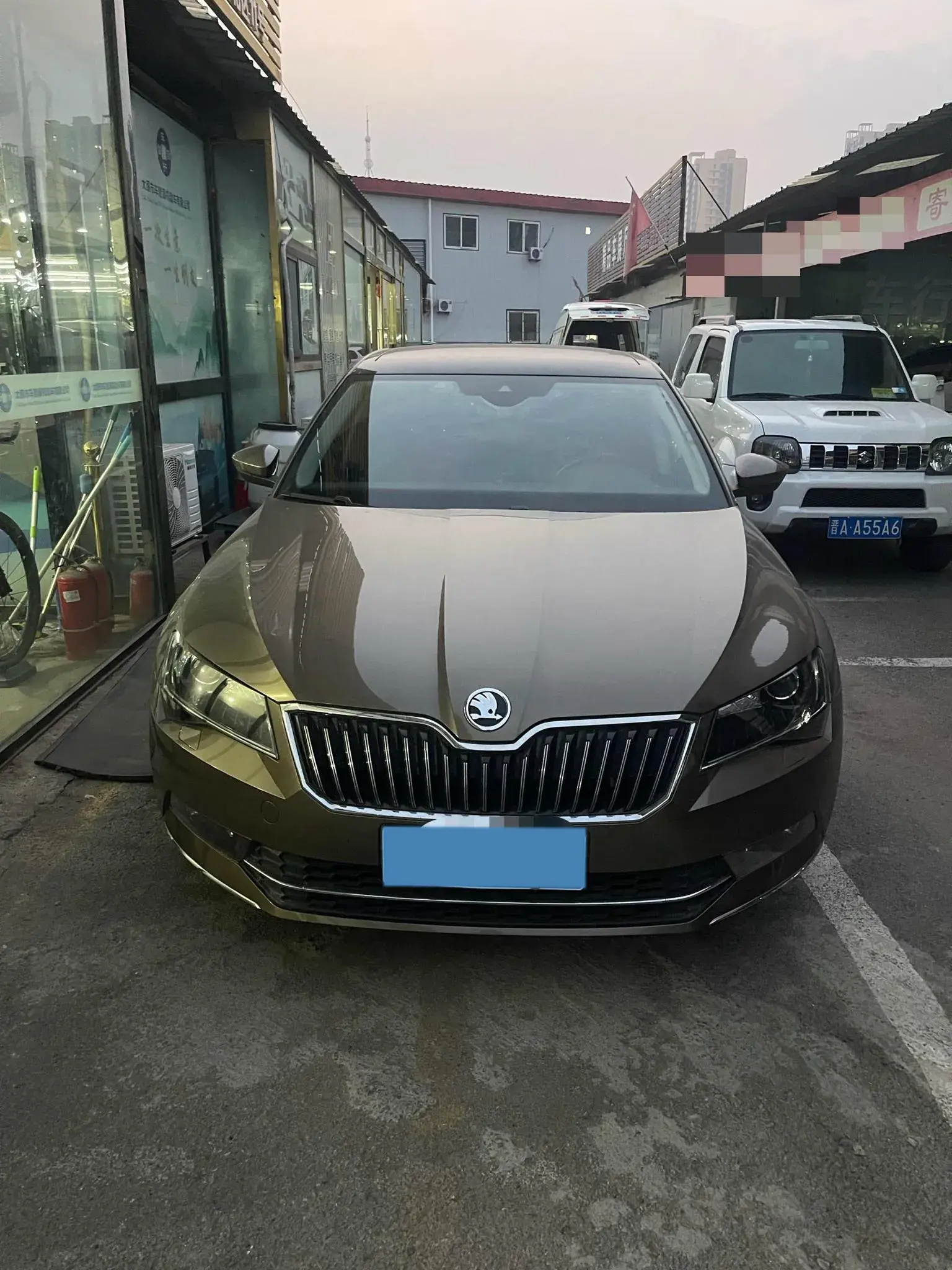 2016 SKODA SUPERB thumbnail 2