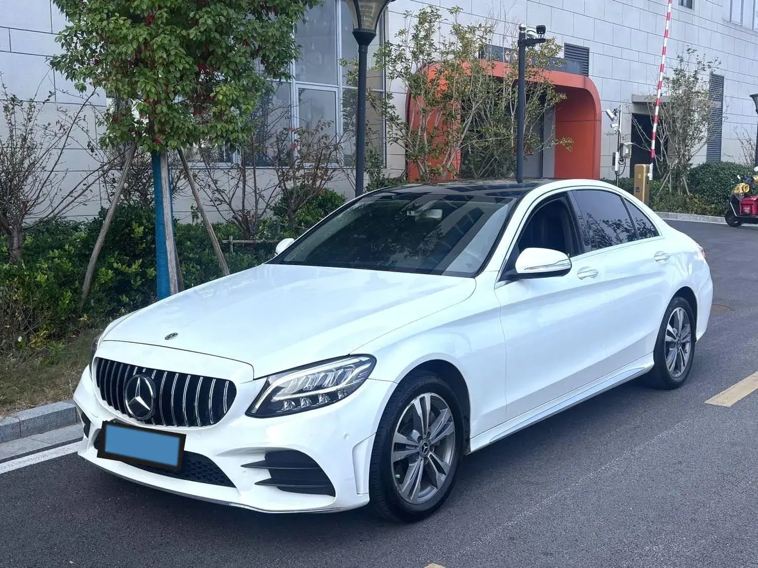 2020 MERCEDES-BENZ C view 1