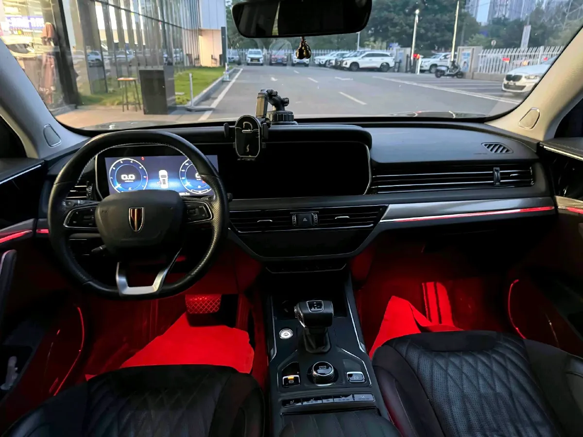 2022 HongQi HS5 2.0T 224HP L4 6AT,autocango,china used car exporter,china ev exporter,chinese used car exporter,chinese used ev exporter