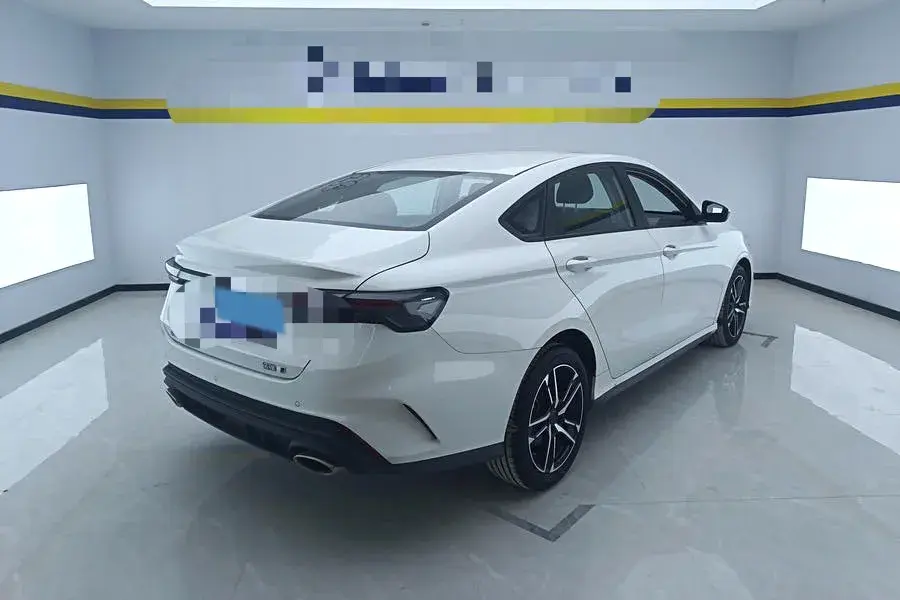 2024 GEELY BINRAY thumbnail 2