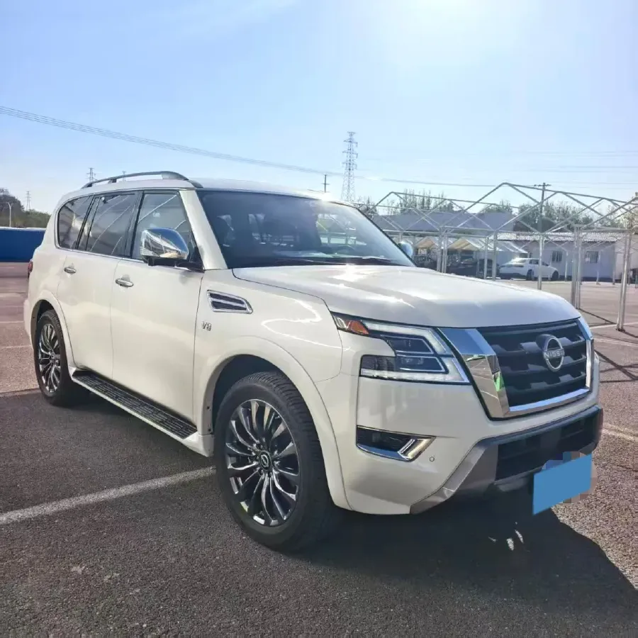 2023 Nissan Patrol 5.6L 400HP V8 7AT,autocango,china used car exporter,china ev exporter,chinese used car exporter,chinese used ev exporter