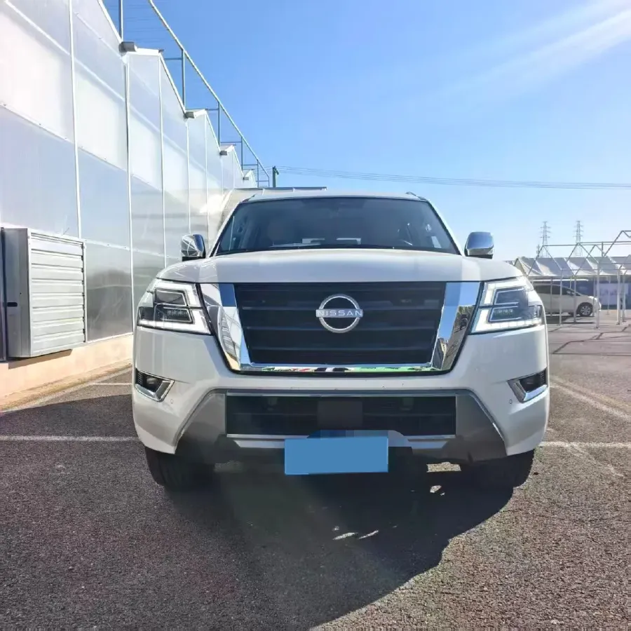 2023 Nissan Patrol 5.6L 400HP V8 7AT,autocango,china used car exporter,china ev exporter,chinese used car exporter,chinese used ev exporter