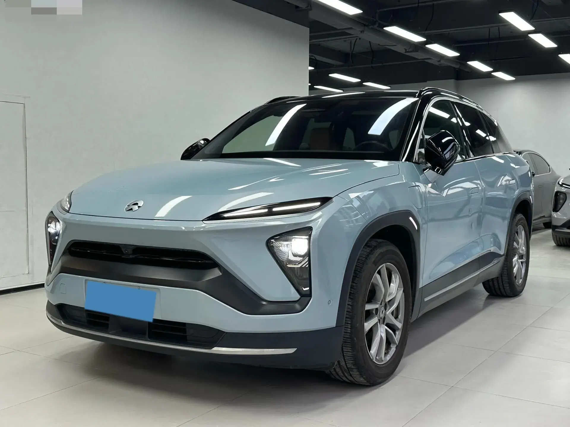 2020 NIO ES6 view 1