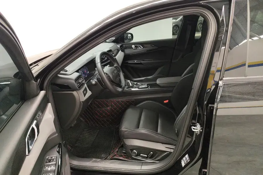 2022 LYNK&CO 03 thumbnail 4