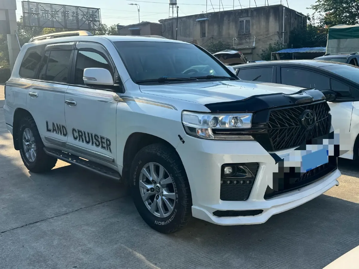 2015 Toyota Land Cruiser 4.6L 310HP V8 6AT,autocango,china used car exporter,china ev exporter,chinese used car exporter,chinese used ev exporter
