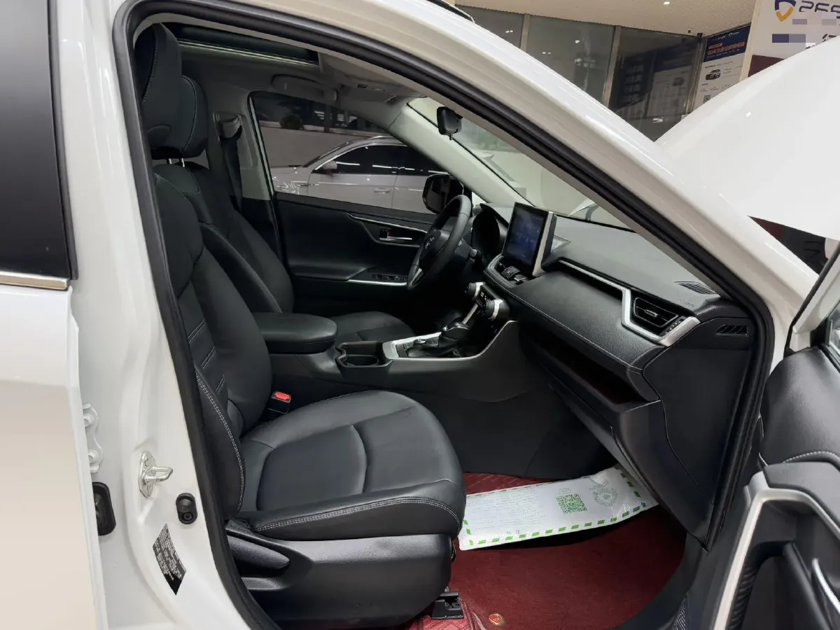 2022 Toyota RAV4 2.0L 171HP L4 CVT,autocango,china used car exporter,china ev exporter,chinese used car exporter,chinese used ev exporter