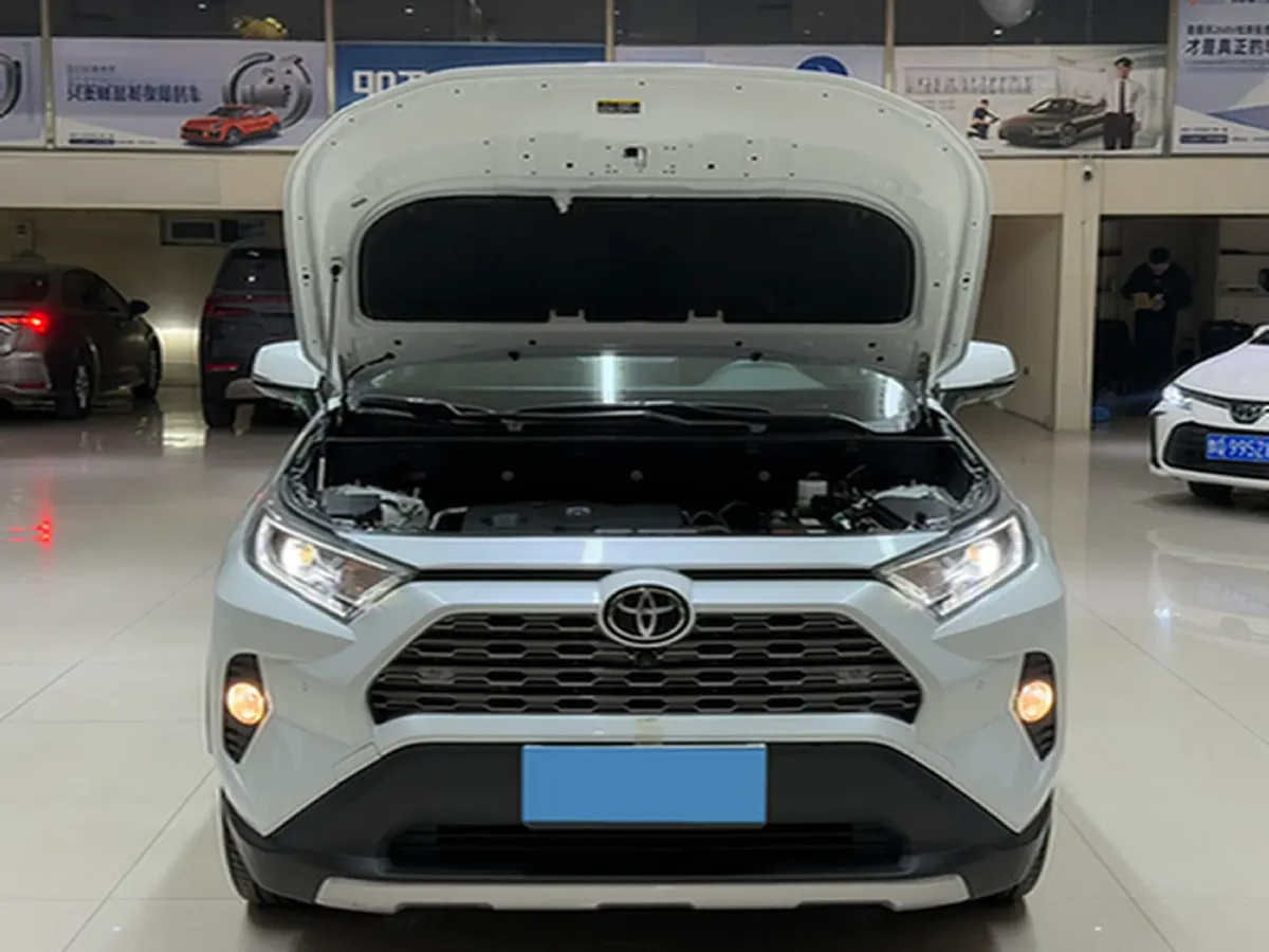 2022 Toyota RAV4 2.0L 171HP L4 CVT,autocango,china used car exporter,china ev exporter,chinese used car exporter,chinese used ev exporter