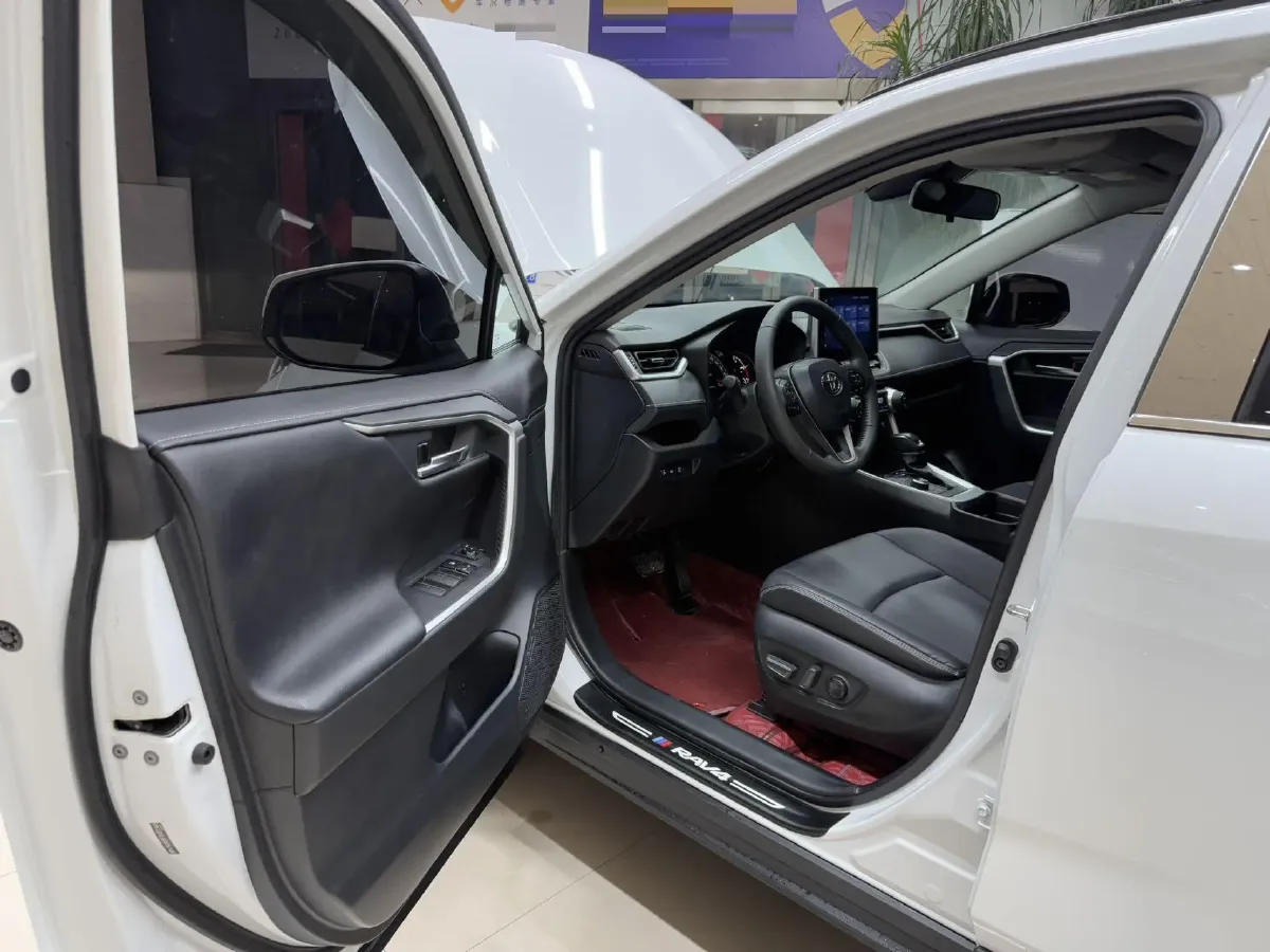 2022 Toyota RAV4 2.0L 171HP L4 CVT,autocango,china used car exporter,china ev exporter,chinese used car exporter,chinese used ev exporter