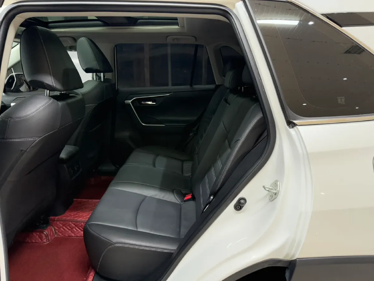 2022 Toyota RAV4 2.0L 171HP L4 CVT,autocango,china used car exporter,china ev exporter,chinese used car exporter,chinese used ev exporter