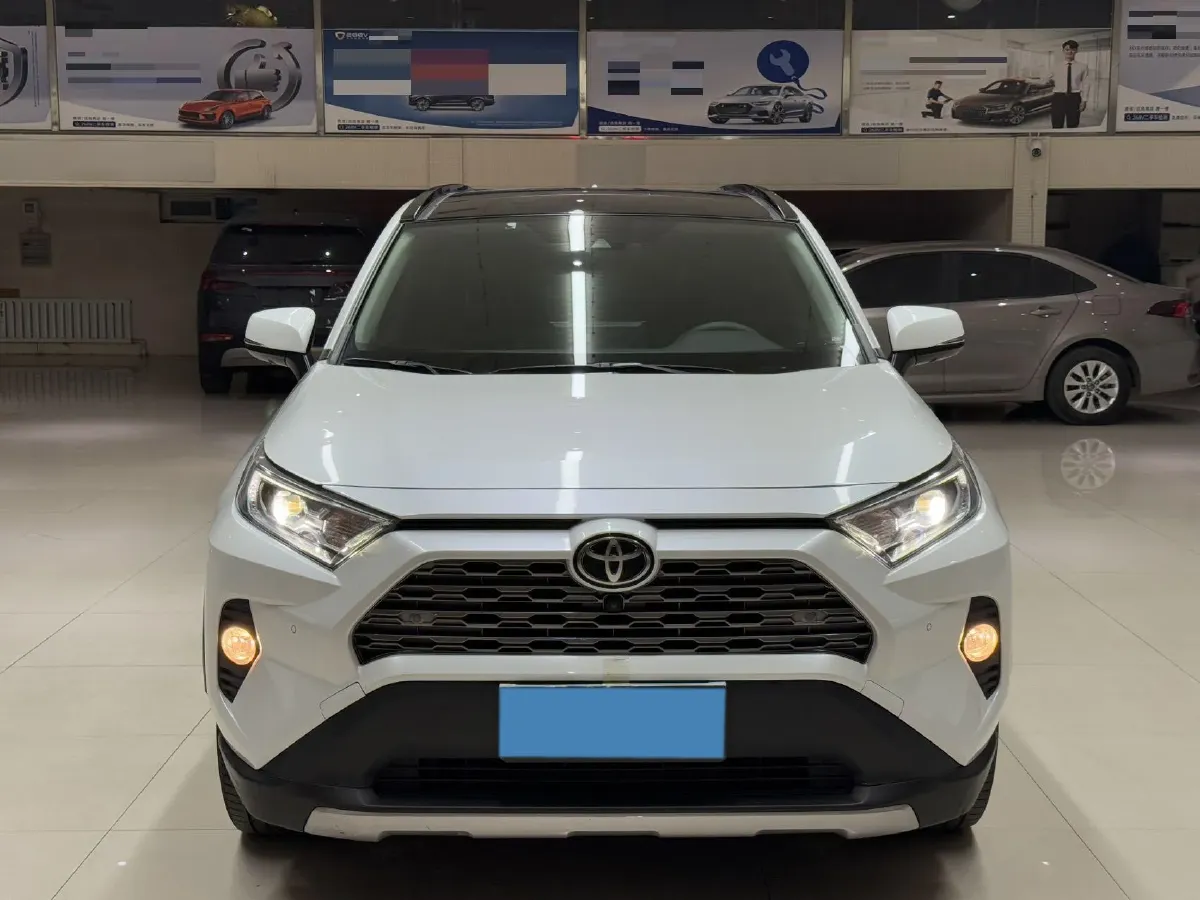 2022 Toyota RAV4 2.0L 171HP L4 CVT,autocango,china used car exporter,china ev exporter,chinese used car exporter,chinese used ev exporter