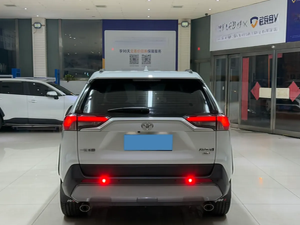 2022 Toyota RAV4 2.0L 171HP L4 CVT,autocango,china used car exporter,china ev exporter,chinese used car exporter,chinese used ev exporter