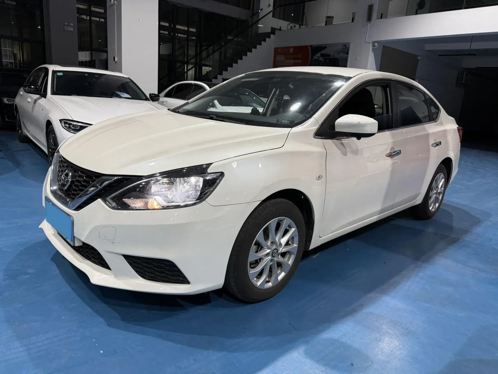 2022 NISSAN SYLPHY view 1