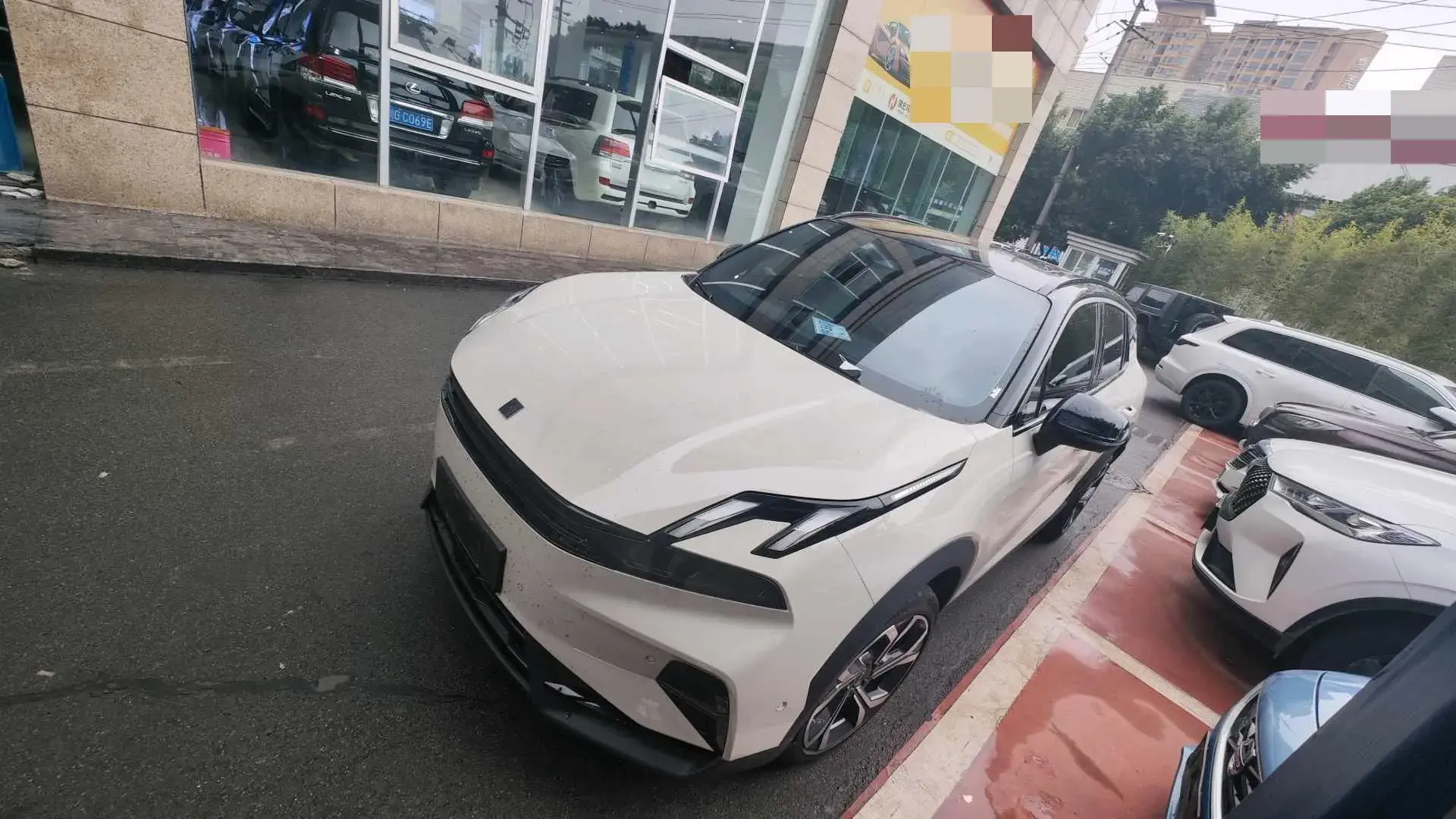 2025 LYNK&CO 06 view 1