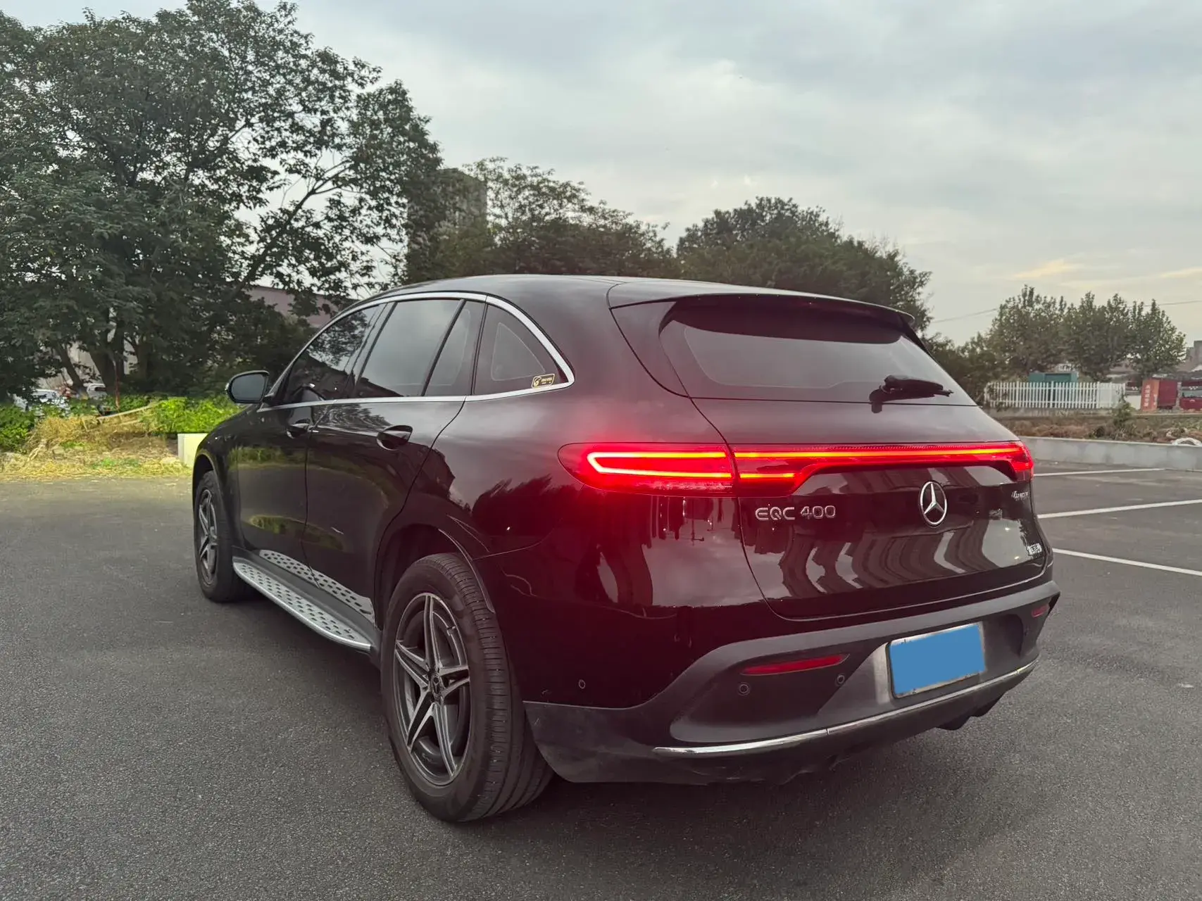 2020 MERCEDES-BENZ EQC thumbnail 3