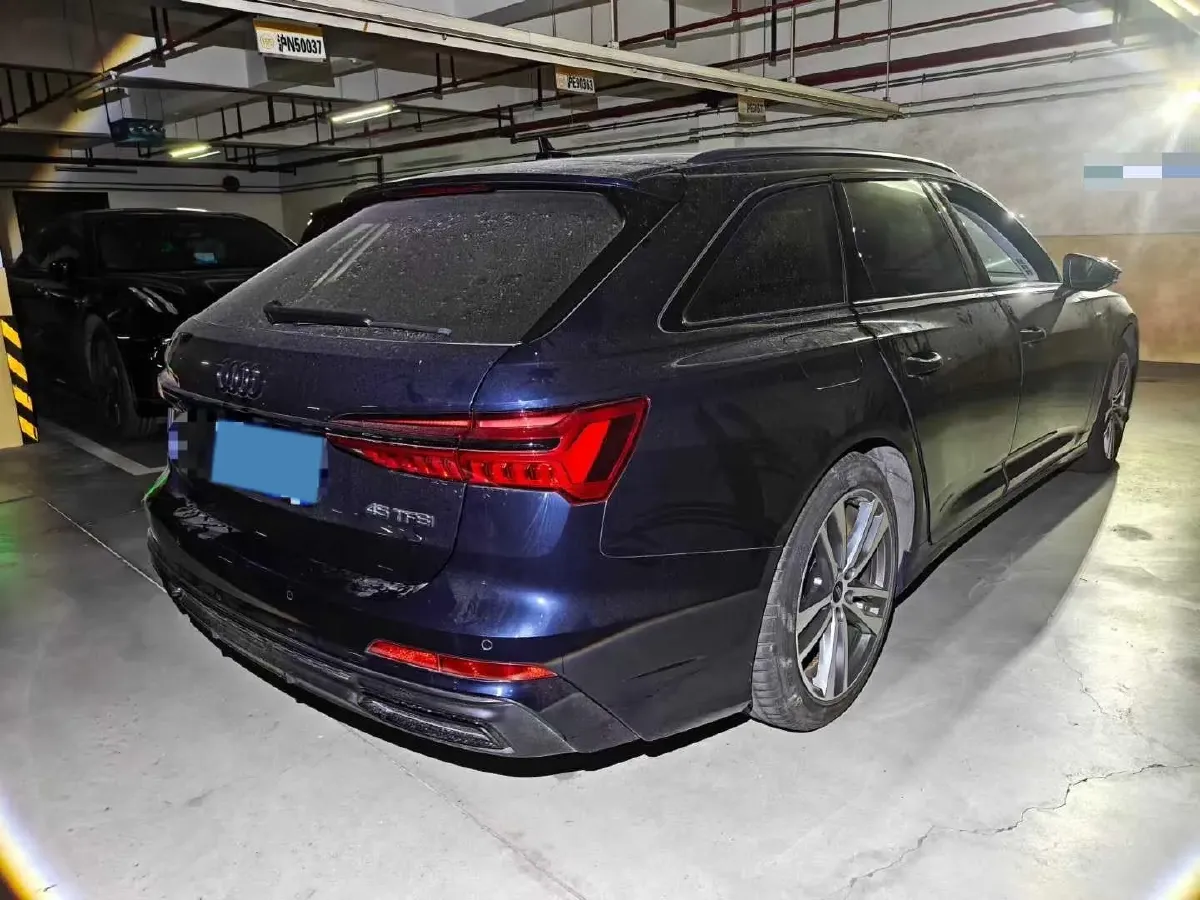 2021 Audi A6 2.0T 245HP L4 7DCT,autocango,china used car exporter,china ev exporter,chinese used car exporter,chinese used ev exporter