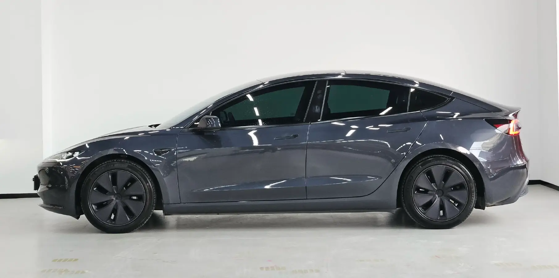 Tesla Model 2023 Coche Usado del Año para Exportación desde