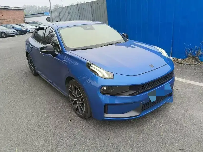 2019 LYNK&CO 03 thumbnail 3