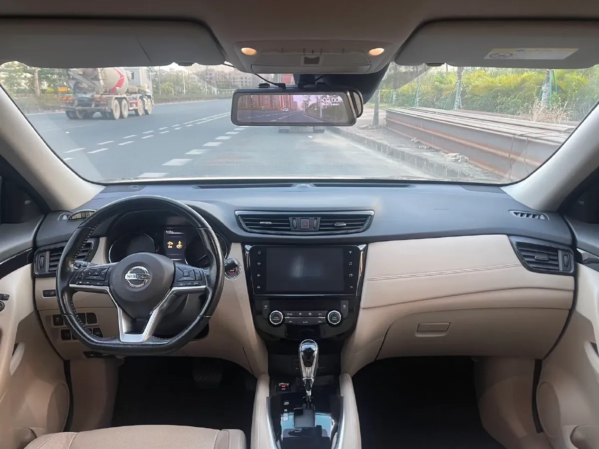 2019 Nissan X-Trail 2.0L 154HP L4 CVT,autocango,china used car exporter,china ev exporter,chinese used car exporter,chinese used ev exporter