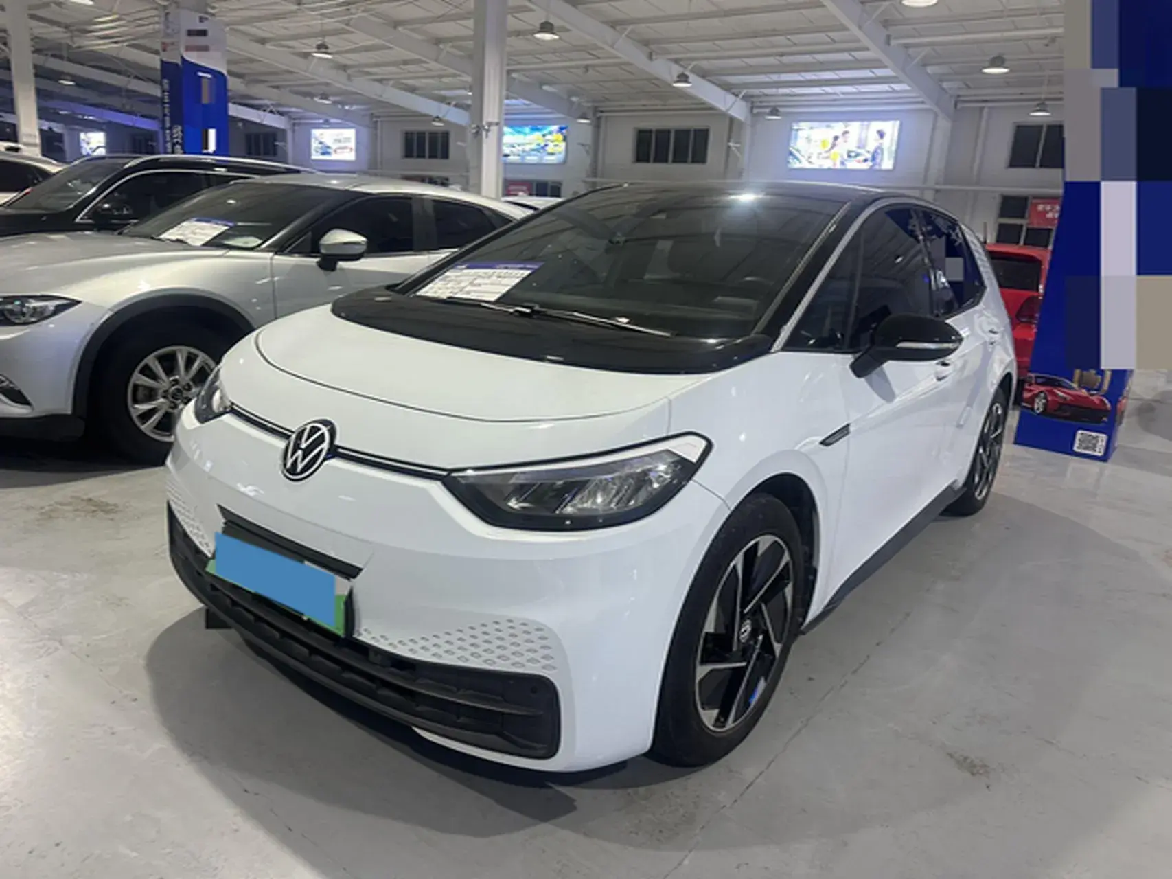 2023 VOLKSWAGEN ID.3 view 1