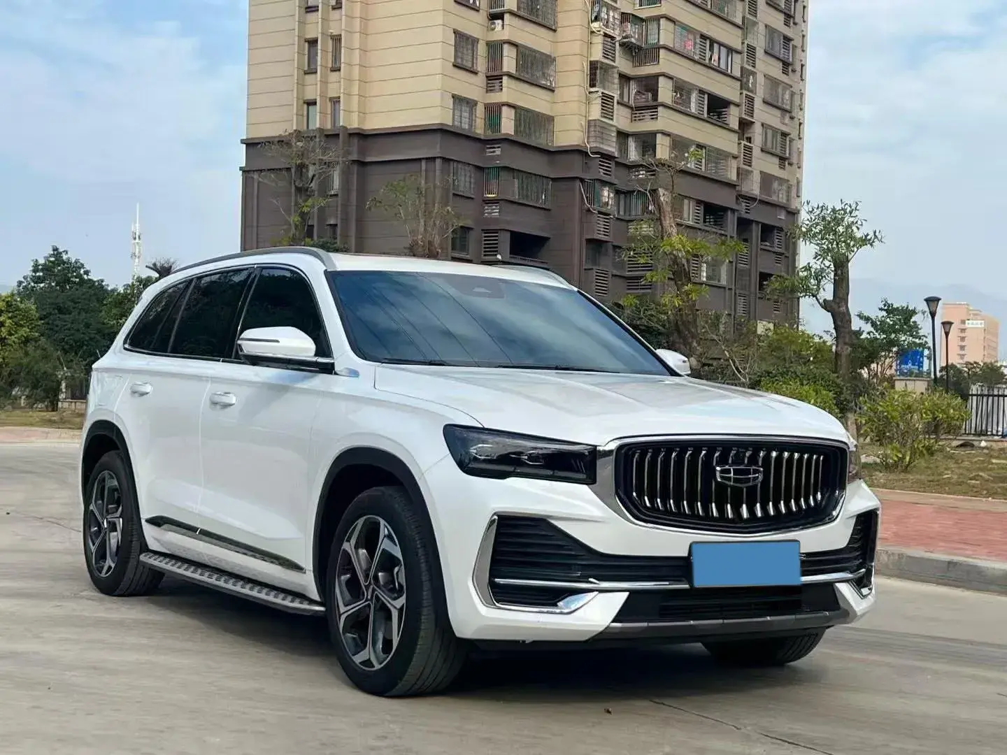 2021 GEELY MONJARO thumbnail 3