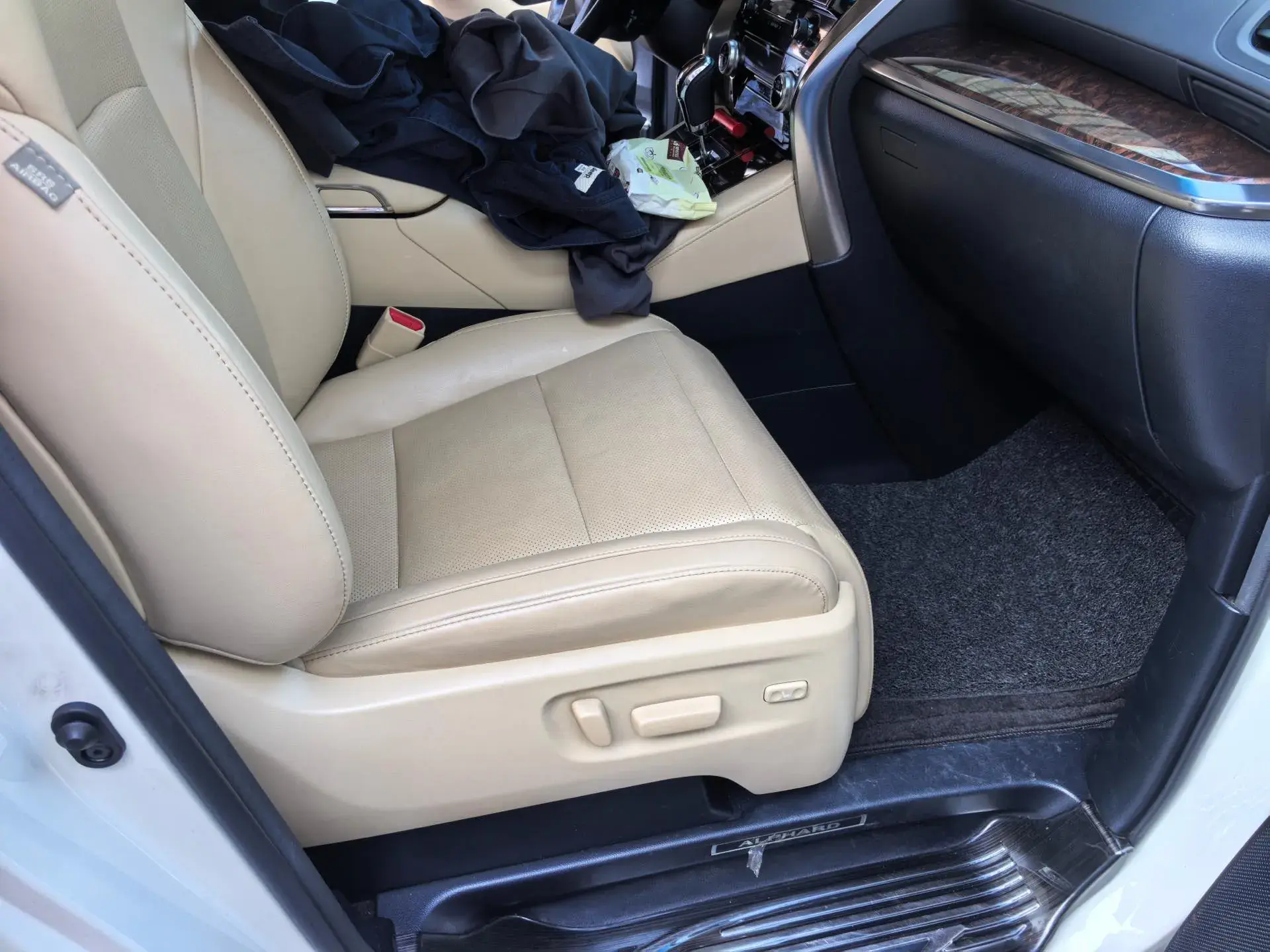 2018 TOYOTA ALPHARD thumbnail 4