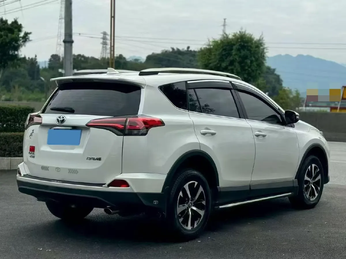 2019 Toyota RAV4 2.0L 151HP L4 CVT,autocango,china used car exporter,china ev exporter,chinese used car exporter,chinese used ev exporter