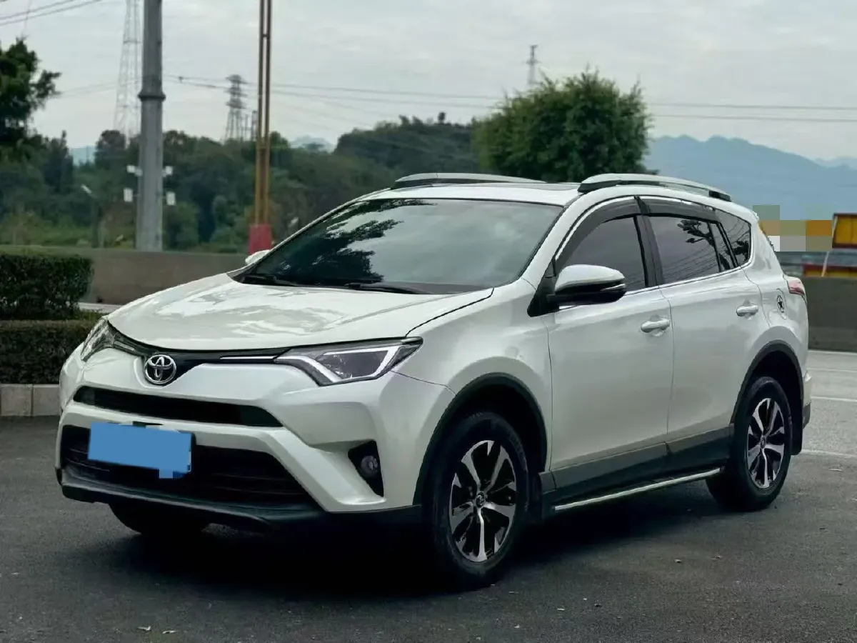 2019 Toyota RAV4 2.0L 151HP L4 CVT,autocango,china used car exporter,china ev exporter,chinese used car exporter,chinese used ev exporter