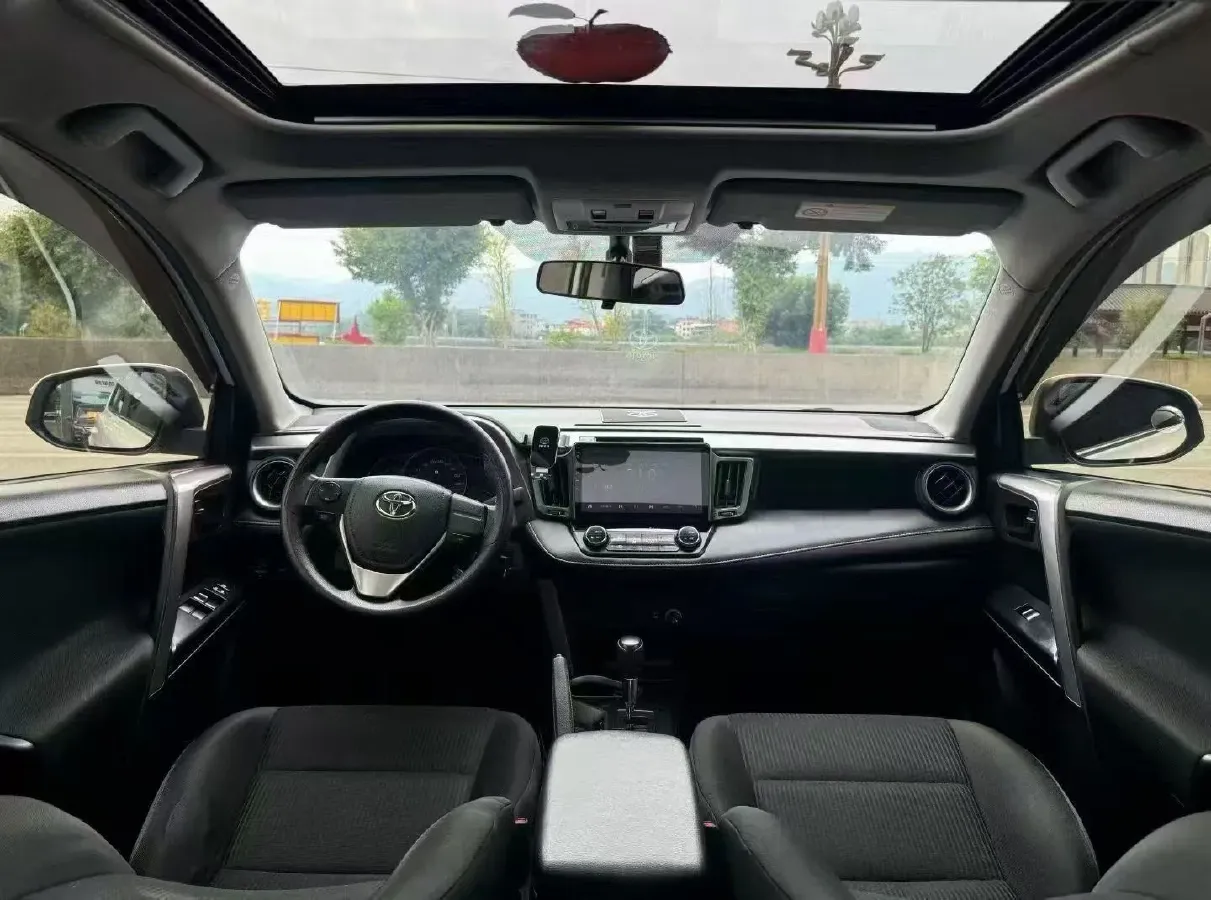 2019 Toyota RAV4 2.0L 151HP L4 CVT,autocango,china used car exporter,china ev exporter,chinese used car exporter,chinese used ev exporter