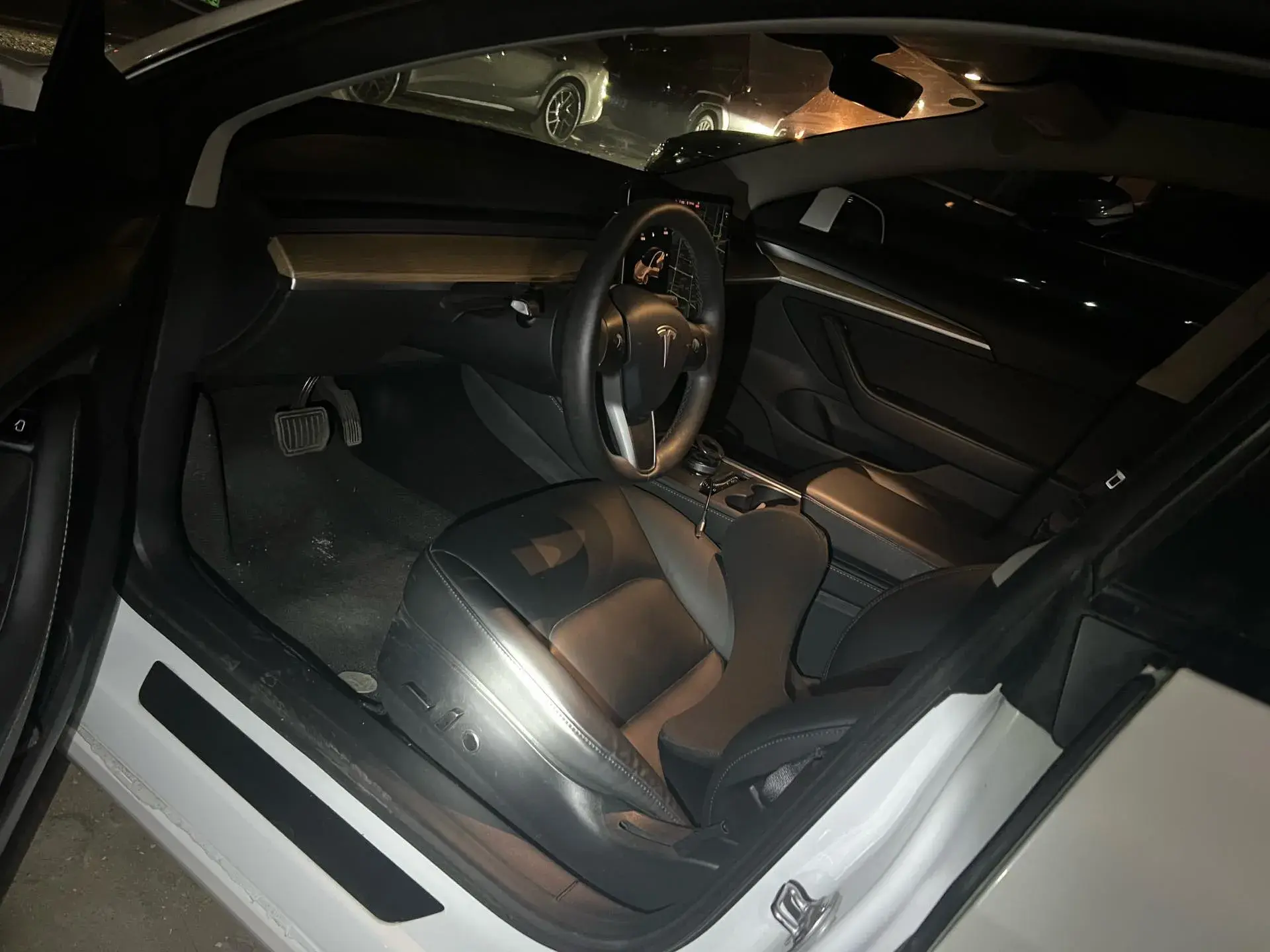 2021 TESLA MODEL thumbnail 2