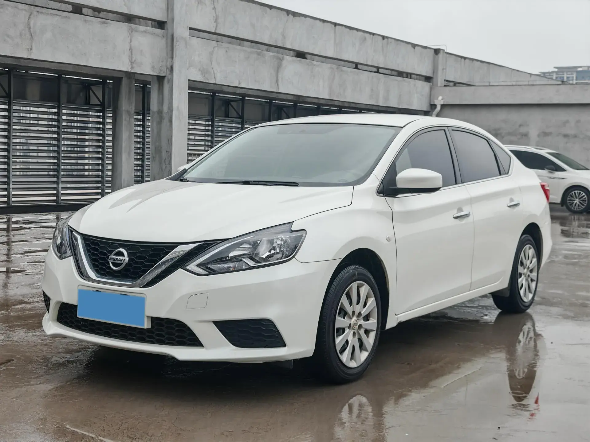 2022 NISSAN SYLPHY view 1