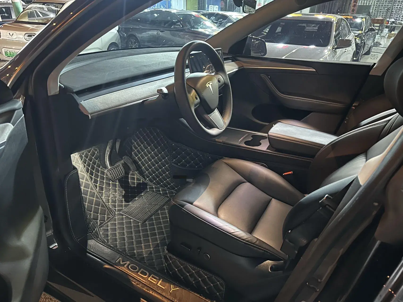 2024 TESLA MODEL thumbnail 4