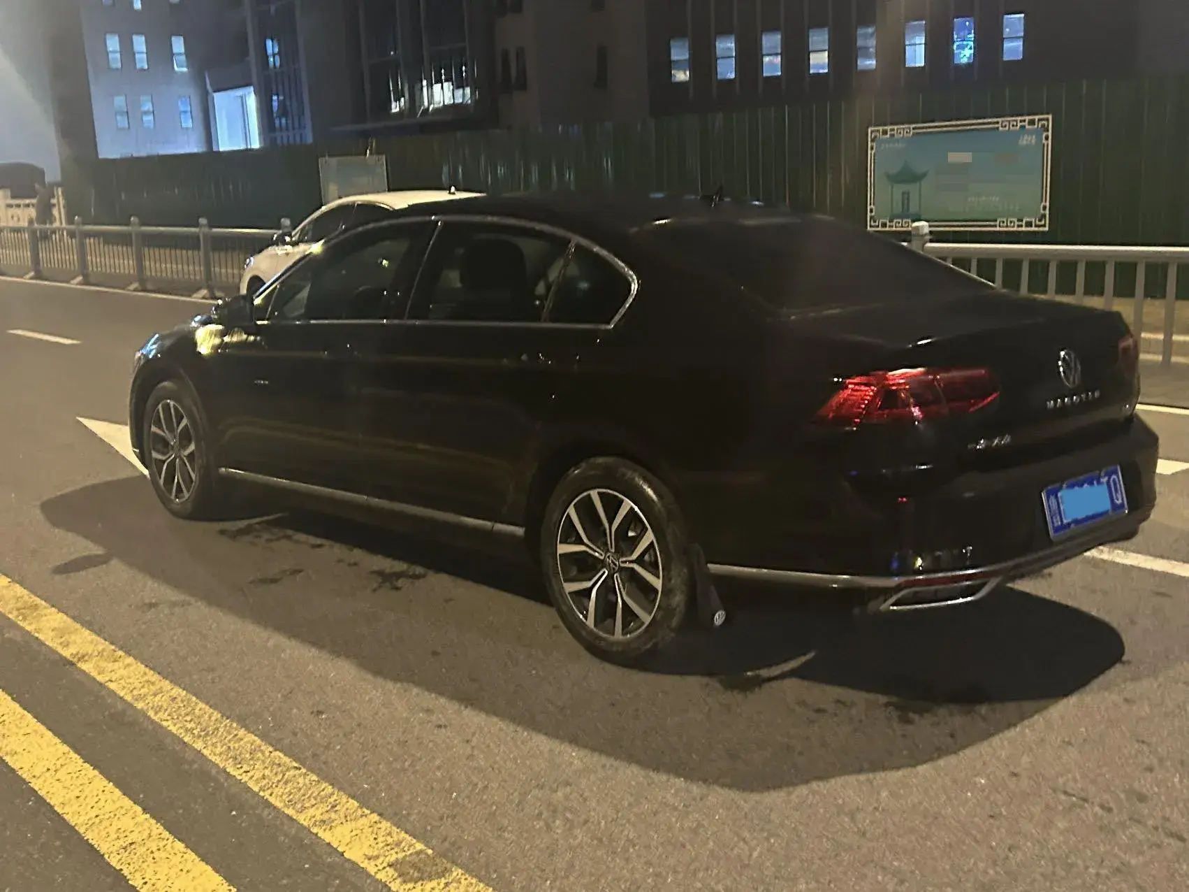 2020 VOLKSWAGEN MAGOTAN thumbnail 4