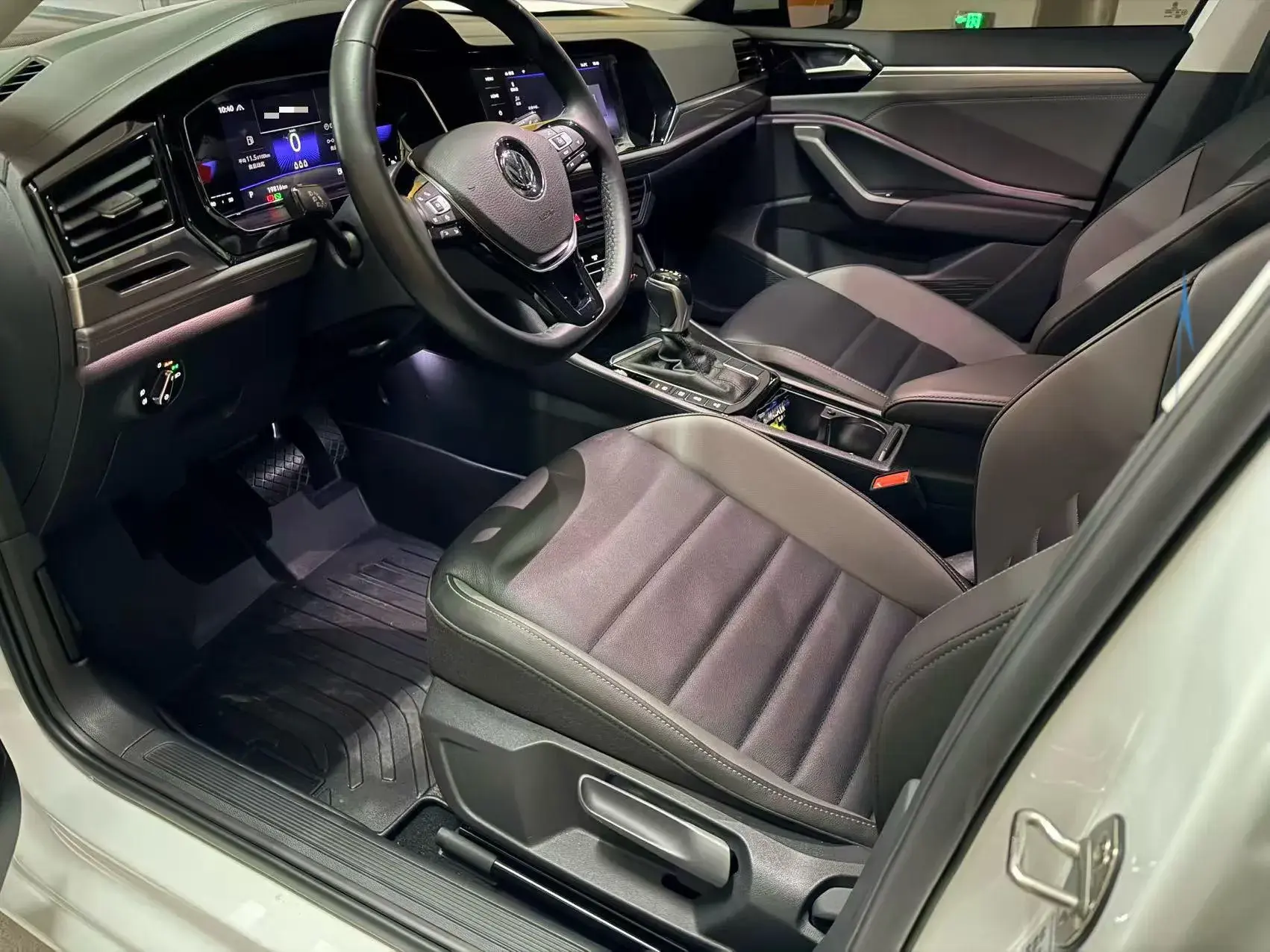 2021 VOLKSWAGEN SAGITAR thumbnail 4