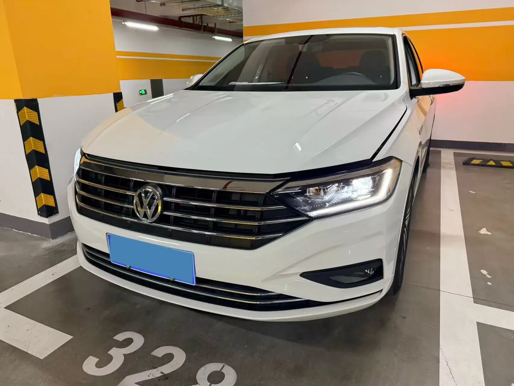 2021 VOLKSWAGEN SAGITAR thumbnail 2