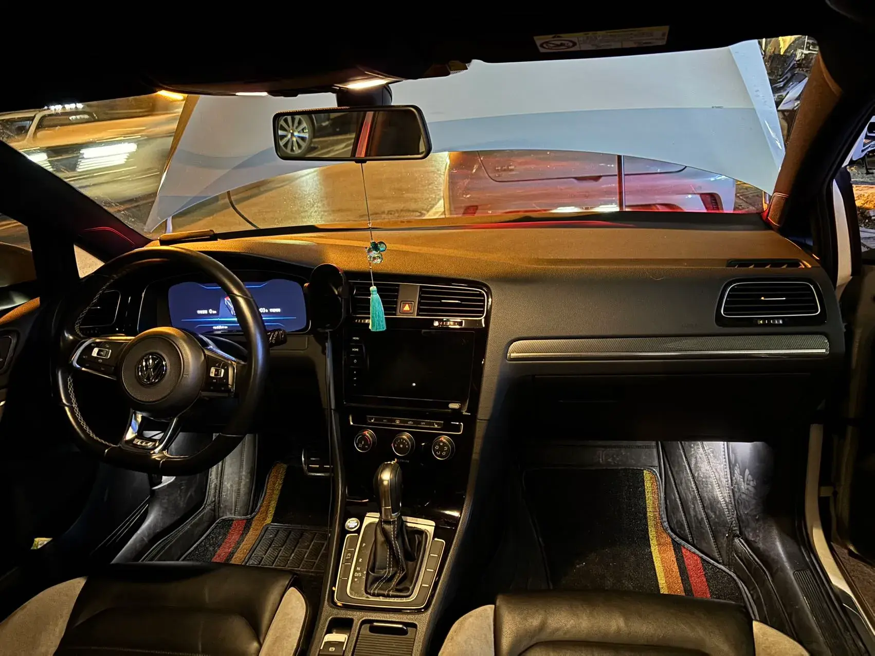 2020 VOLKSWAGEN GOLF thumbnail 4