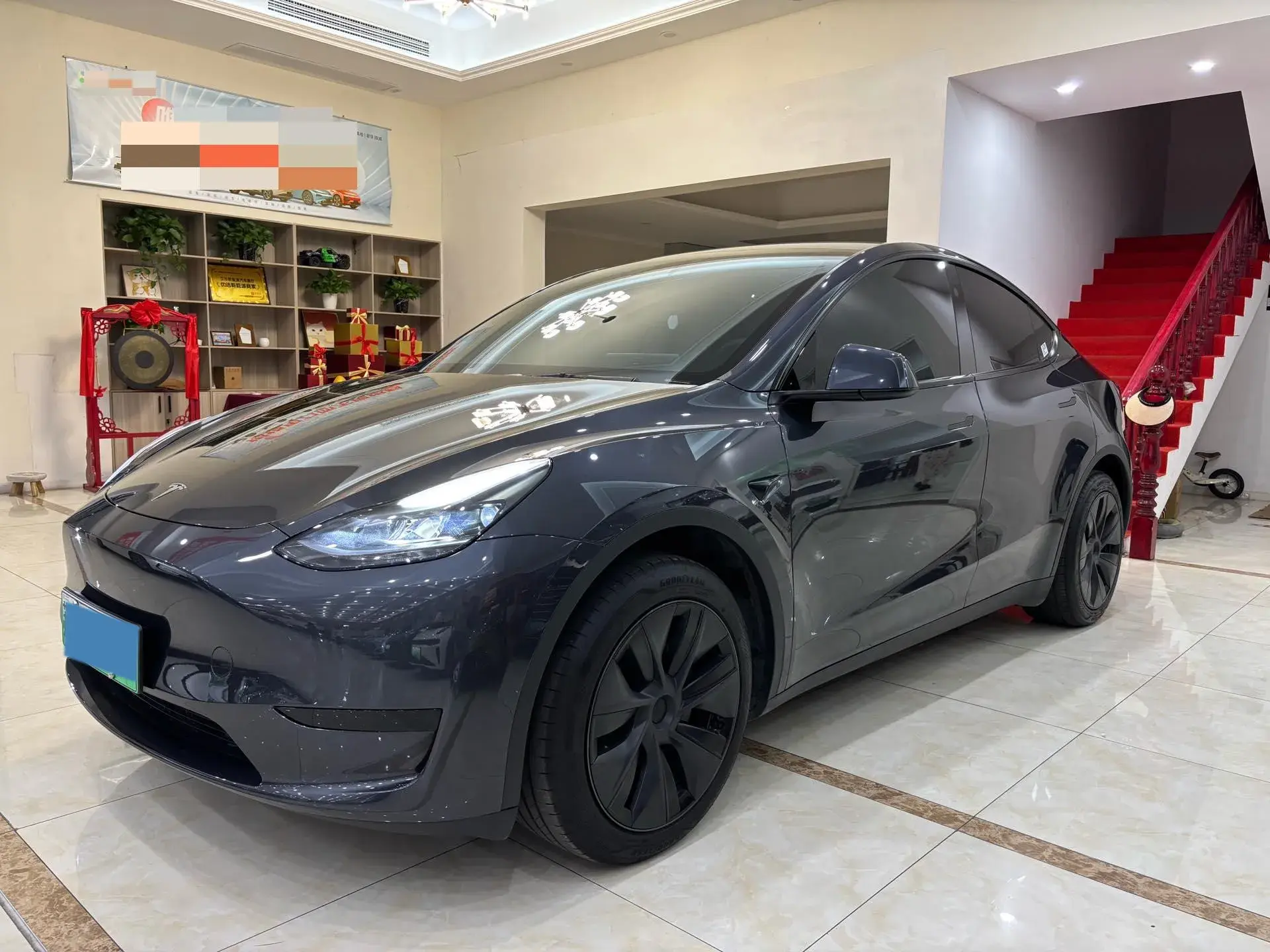 2024 TESLA MODEL view 1