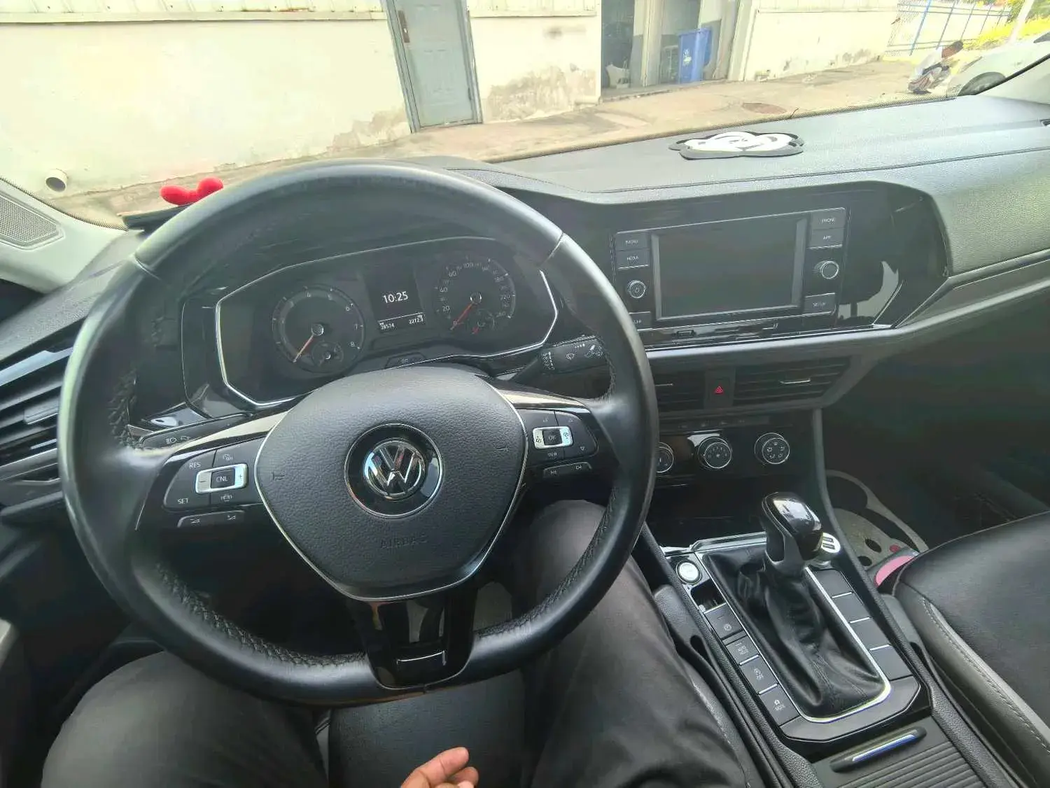 2020 VOLKSWAGEN SAGITAR thumbnail 3