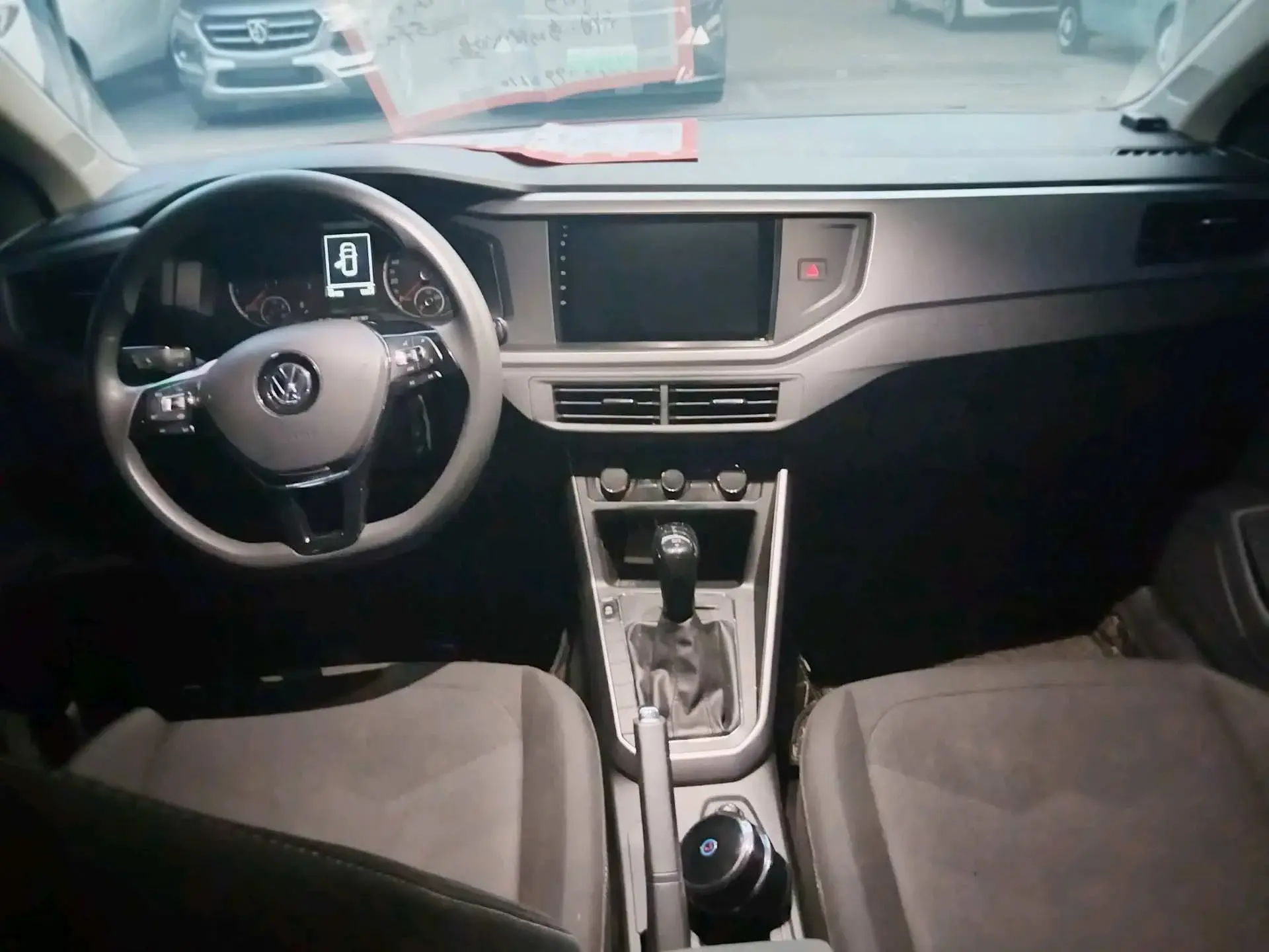 2019 VOLKSWAGEN POLO thumbnail 3