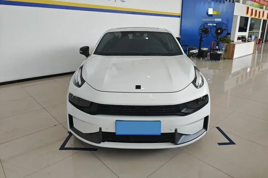 2022 LYNK&CO 03 thumbnail 3