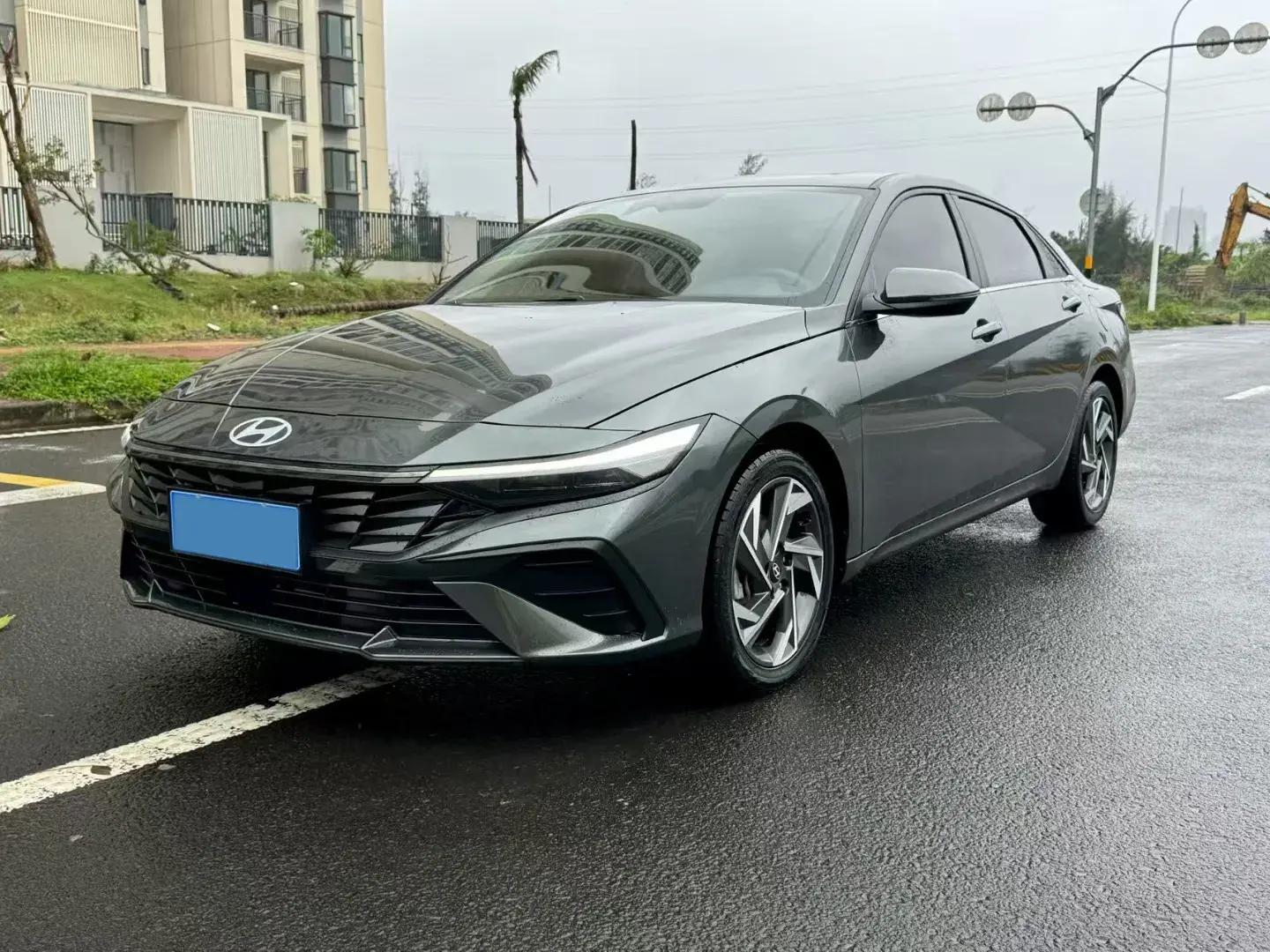 2022 HYUNDAI ELANTRA view 1