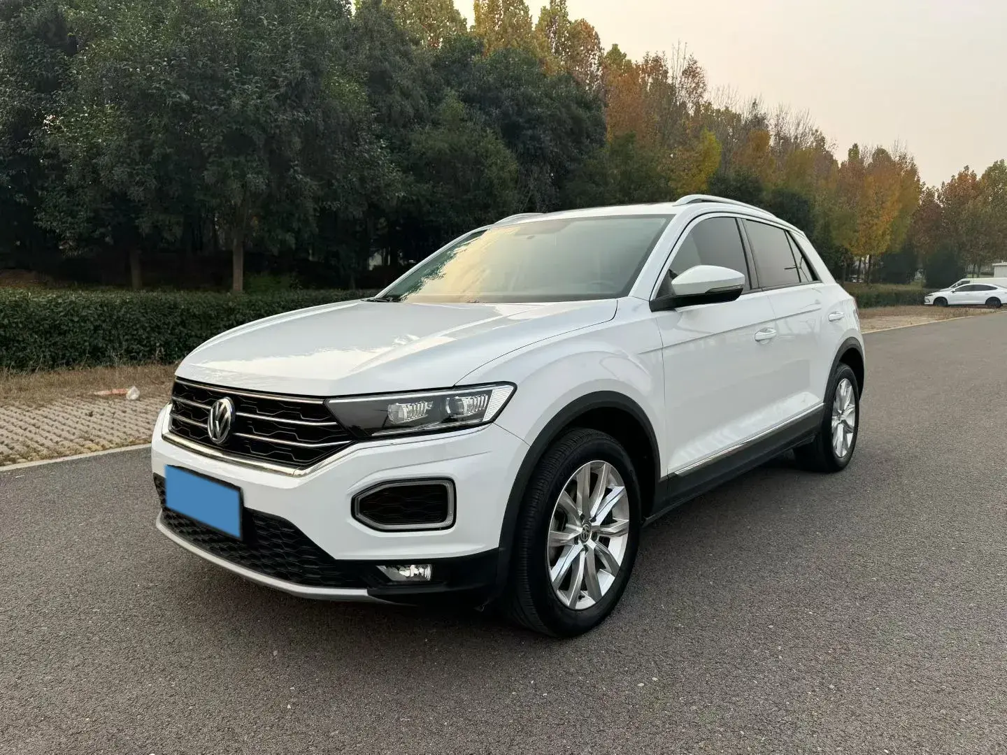 2022 VOLKSWAGEN T-ROC view 1