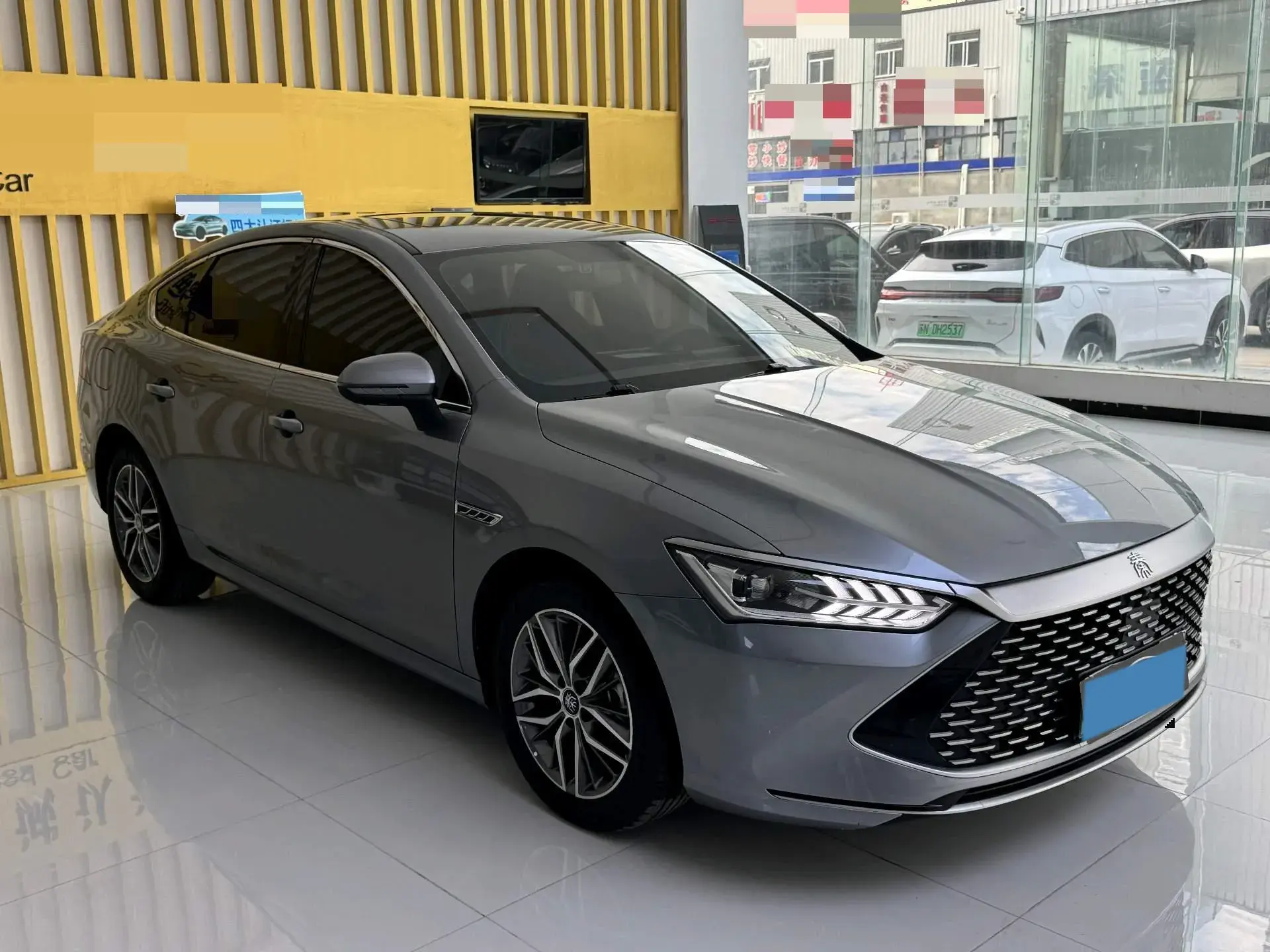 2023 BYD QIN thumbnail 3