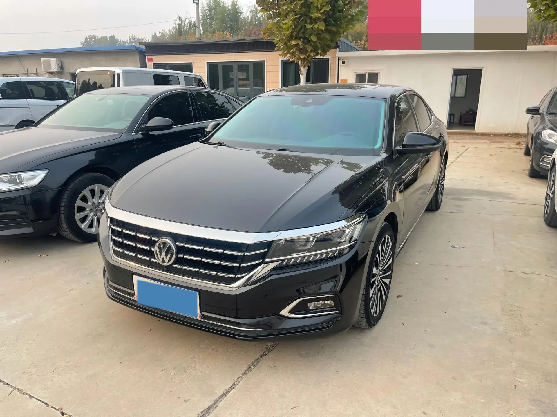 2019 VOLKSWAGEN PASSAT view 1